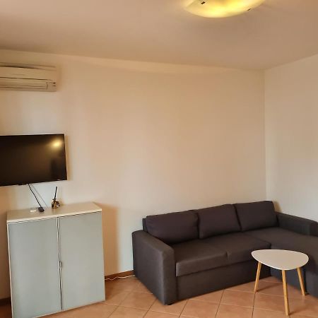 Lato Soleggiato @Gardazzurro Apartment Padenghe sul Garda Exterior foto