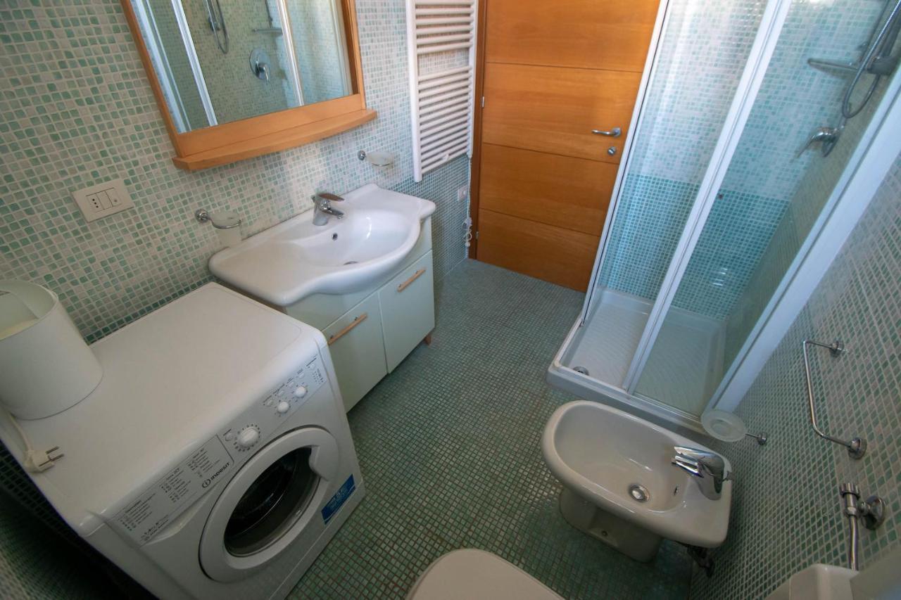 Lato Soleggiato @Gardazzurro Apartment Padenghe sul Garda Exterior foto