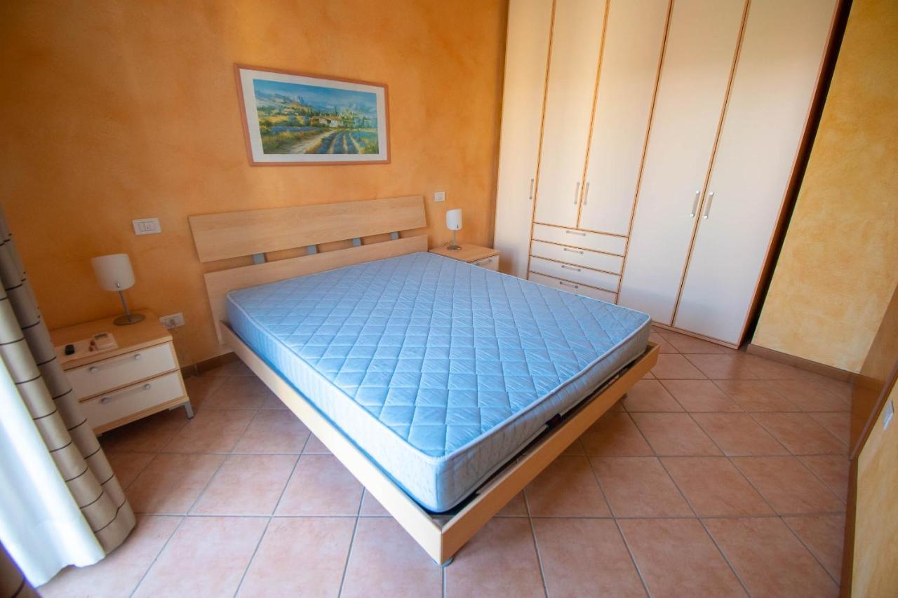 Lato Soleggiato @Gardazzurro Apartment Padenghe sul Garda Exterior foto