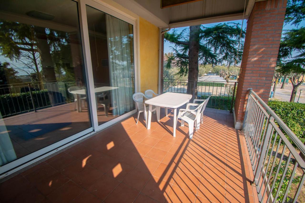 Lato Soleggiato @Gardazzurro Apartment Padenghe sul Garda Exterior foto