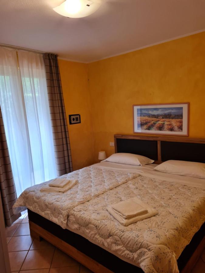 Lato Soleggiato @Gardazzurro Apartment Padenghe sul Garda Exterior foto