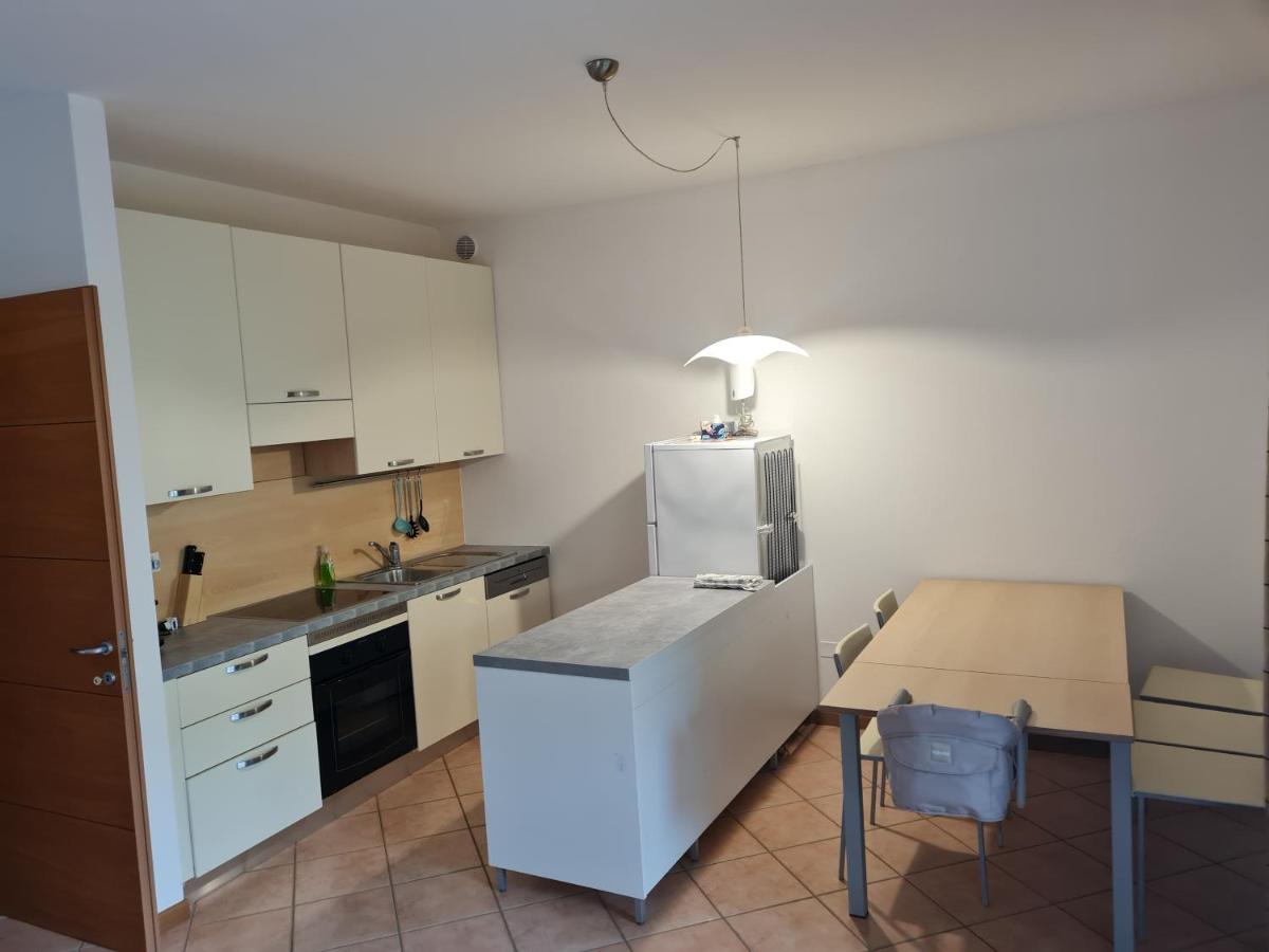 Lato Soleggiato @Gardazzurro Apartment Padenghe sul Garda Exterior foto